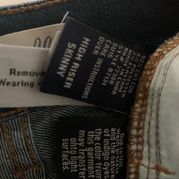 Madewell High Riser Skinny Jeans in Atlantic - Picture 9 of 9